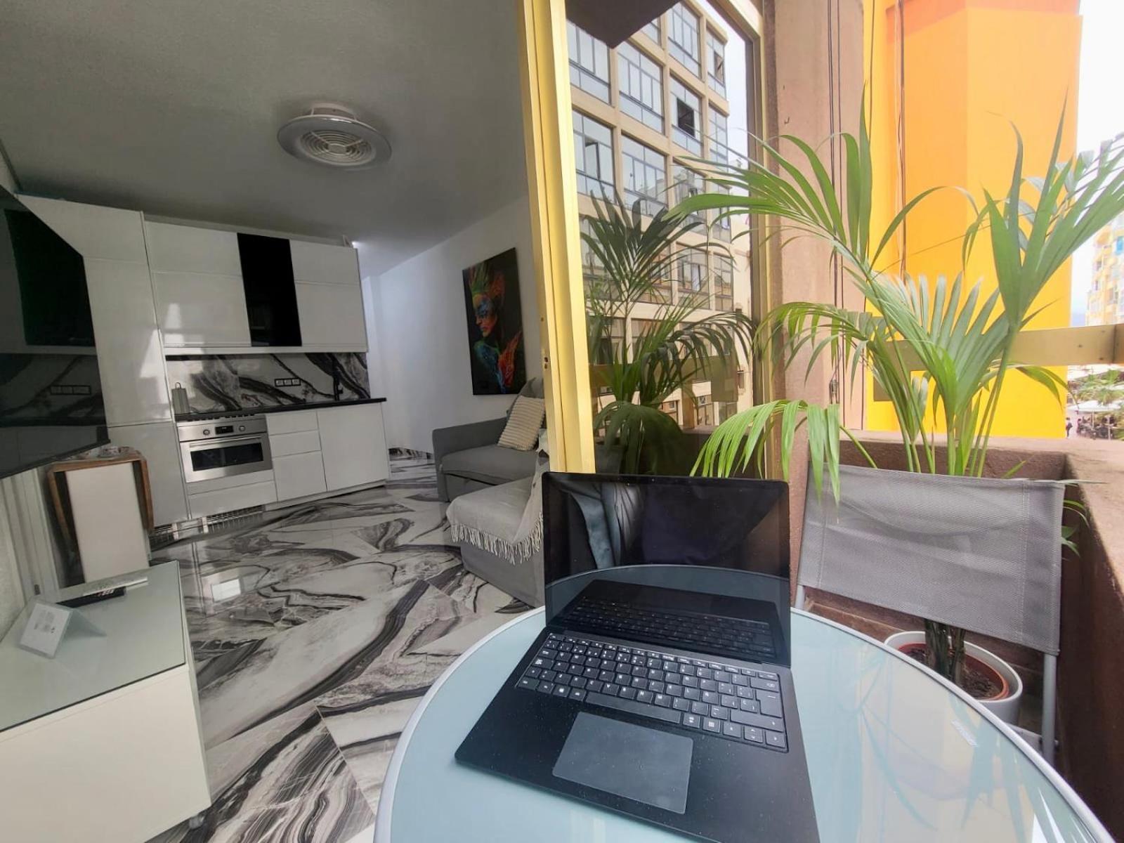 2 Bedrooms Flat + Balcony + Parking At Canteras Appartamento Las Palmas de Gran Canaria