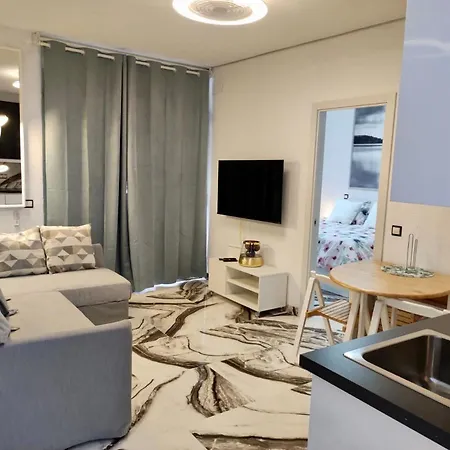 2 Bedrooms Flat + Balcony + Parking At Las Canteras Beach Las Palmas Buitenkant foto