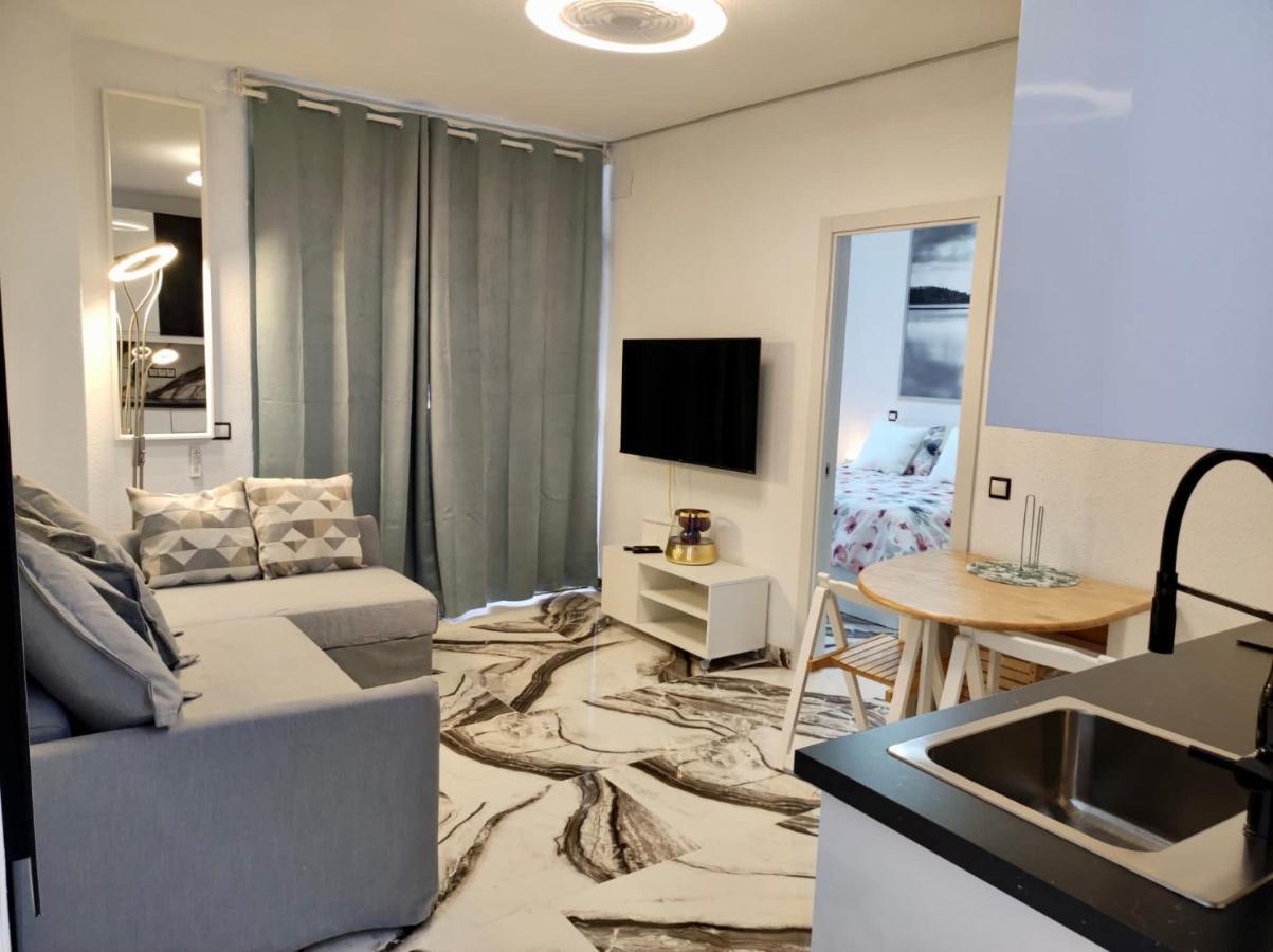 2 Bedrooms Flat + Balcony + Parking At Canteras *